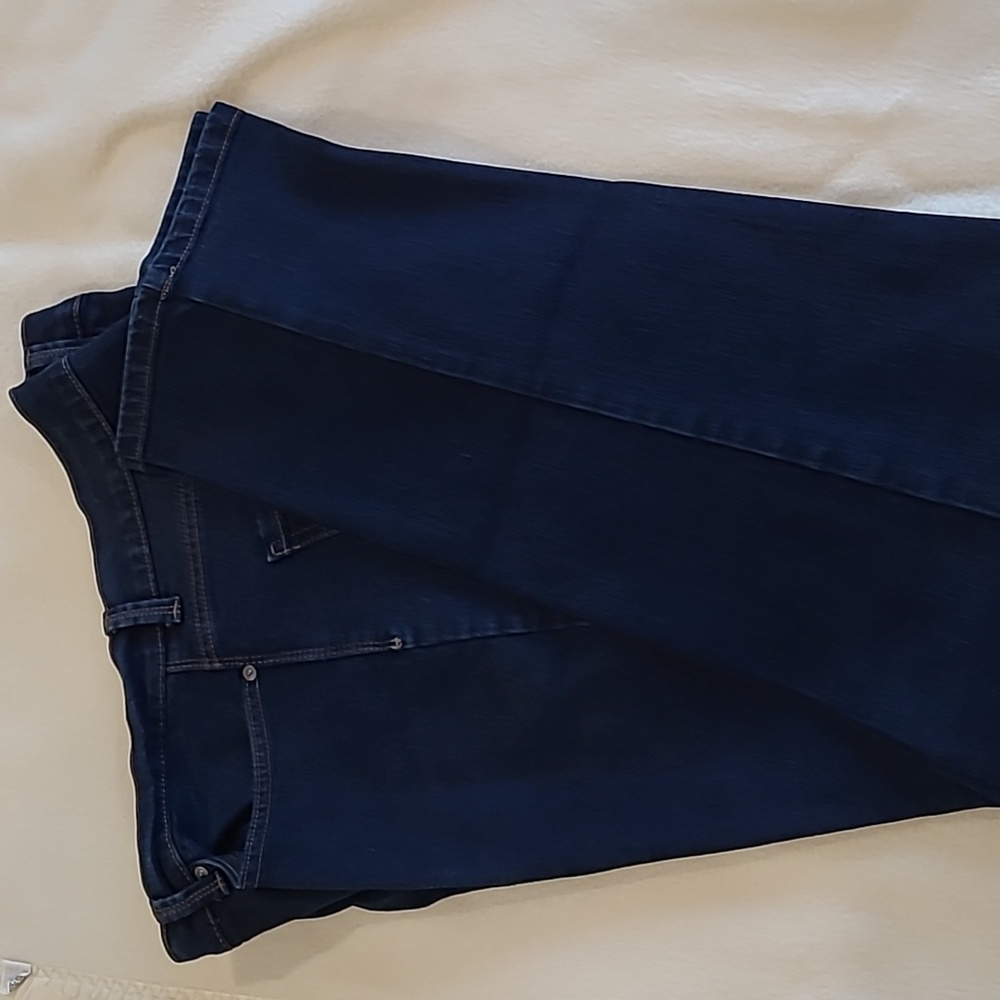 Gloria Vanderbilt Women's Dark Blue Straight Leg Jeans